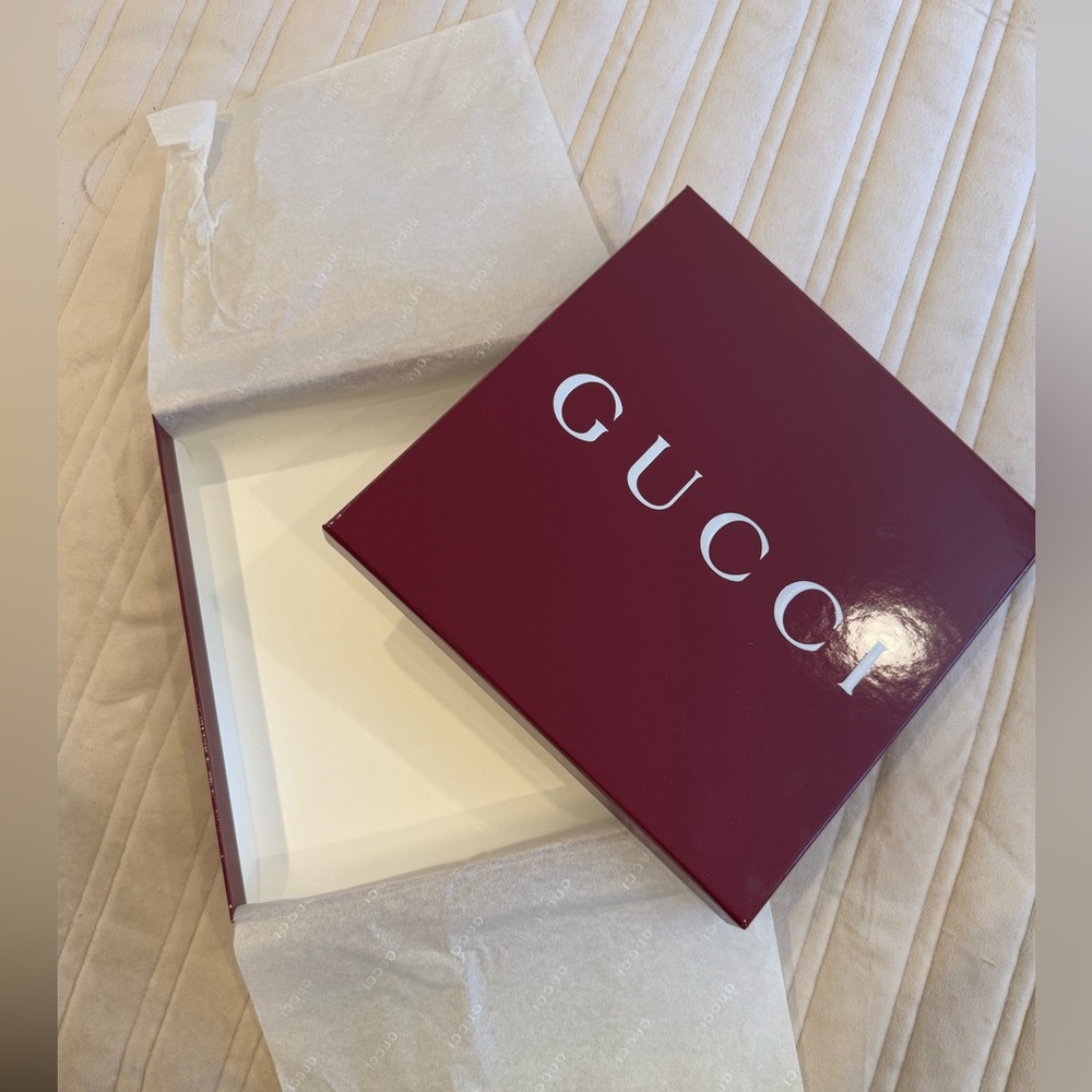 Gucci Burgundy Gift Box
